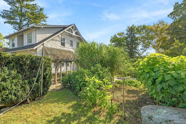 1239 Post Road, Scarsdale, NY 10583