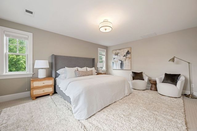 11 Lillian Way 11, Wayland, MA 01778