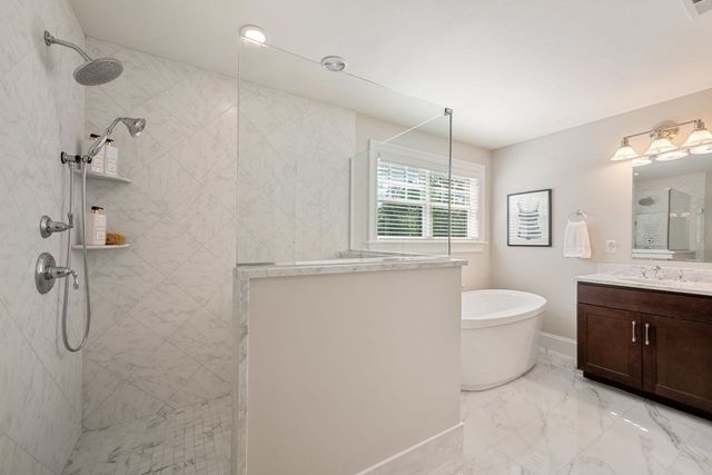 11 Lillian Way 11, Wayland, MA 01778