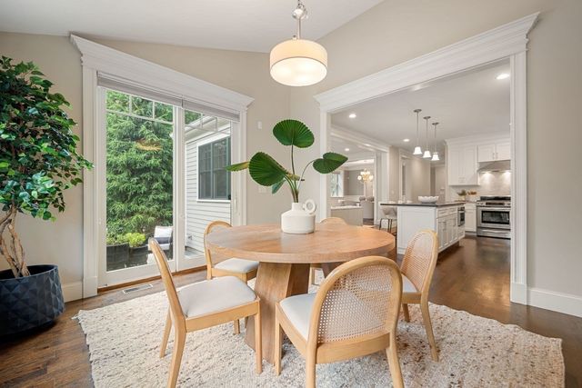 11 Lillian Way 11, Wayland, MA 01778