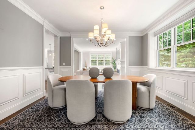 11 Lillian Way 11, Wayland, MA 01778