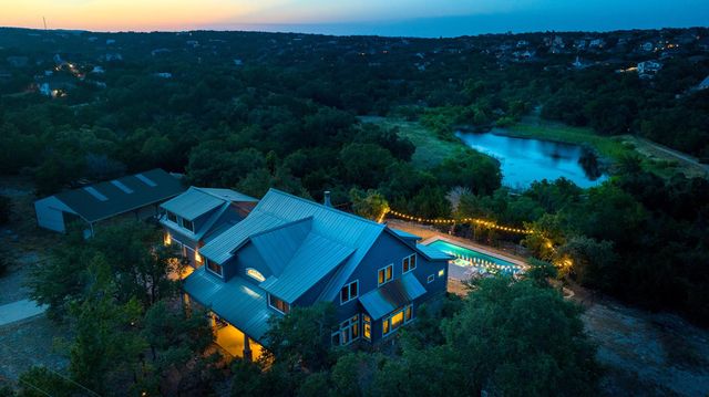 10512 Lake Park DR, Dripping Springs, TX 78620
