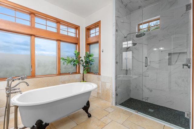 10512 Lake Park DR, Dripping Springs, TX 78620