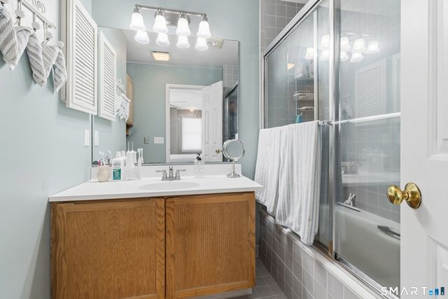 59 Brittania Drive 59, Danbury, CT 06811