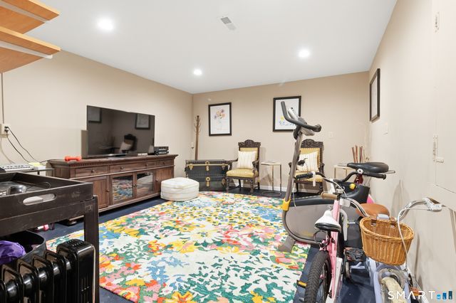 59 Brittania Drive 59, Danbury, CT 06811