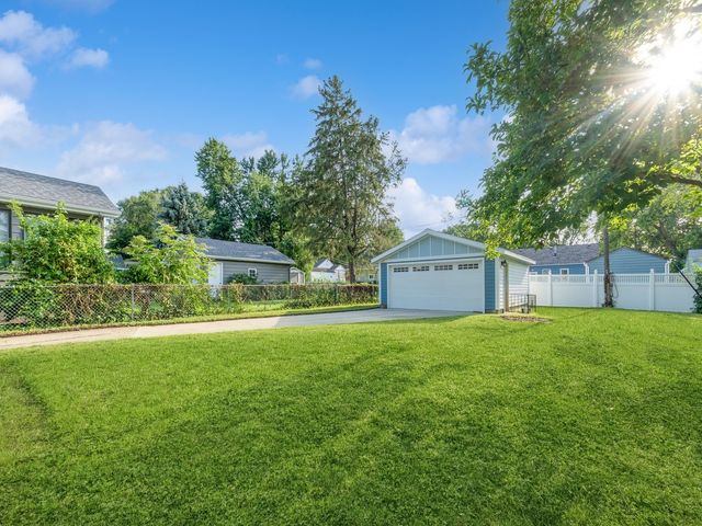 1500 56th Street, Des Moines, IA 50311