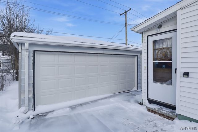 64 Westchester Drive, Cheektowaga, NY 14225