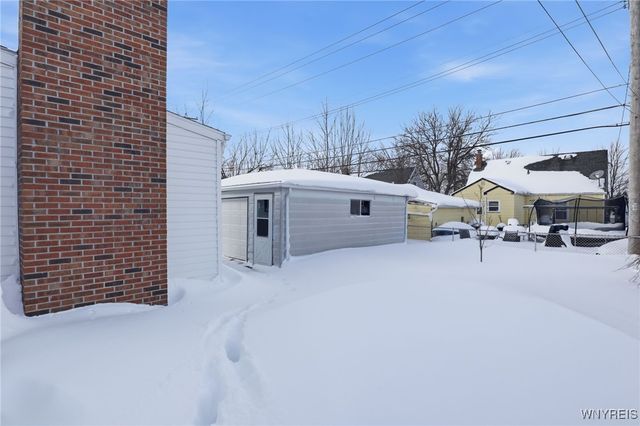 64 Westchester Drive, Cheektowaga, NY 14225