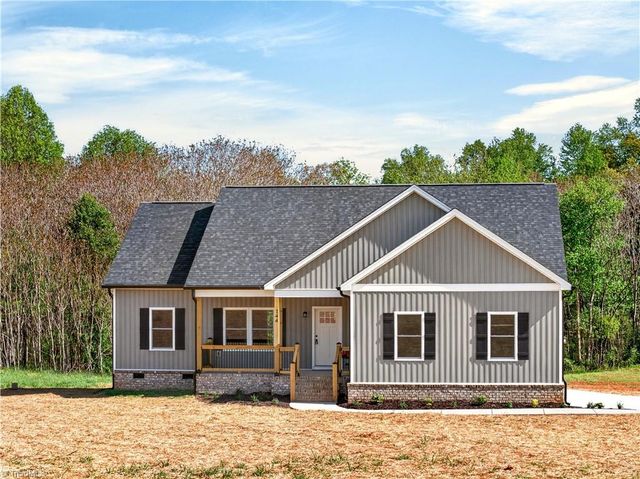 144 Tranquility Lane, Harmony, NC 28634