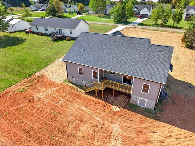 144 Tranquility Lane, Harmony, NC 28634
