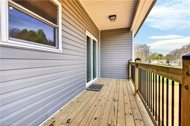 144 Tranquility Lane, Harmony, NC 28634