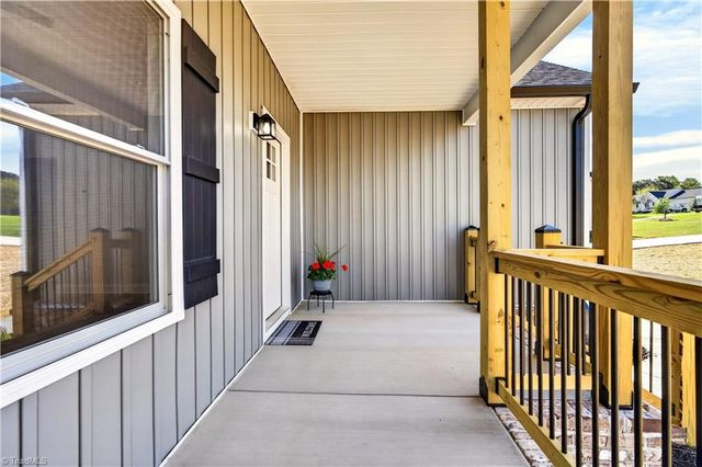 144 Tranquility Lane, Harmony, NC 28634