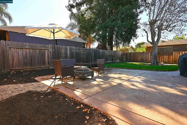 1156 Carey Dr, Concord, CA 94520