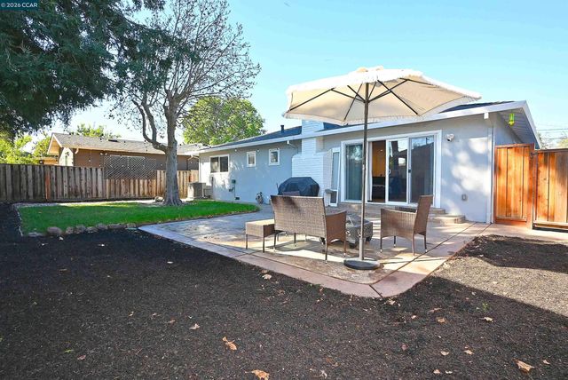 1156 Carey Dr, Concord, CA 94520