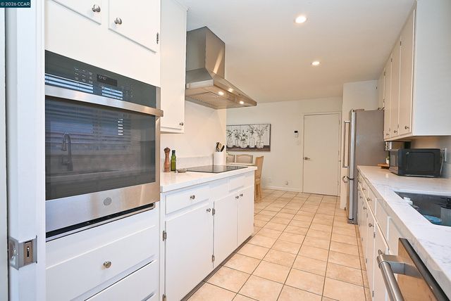 1156 Carey Dr, Concord, CA 94520