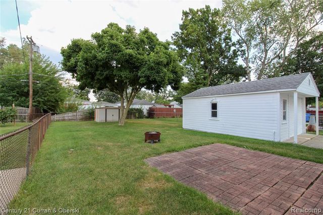 6832 Norborne Avenue, Dearborn Heights, MI 48127