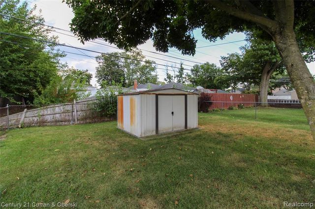 6832 Norborne Avenue, Dearborn Heights, MI 48127
