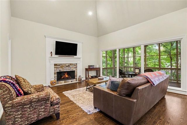 350 Creekview Terrace, Johns Creek, GA 30005