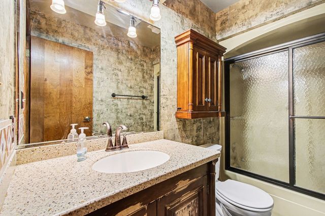 186 Wexford Road, Valparaiso, IN 46385