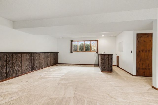 186 Wexford Road, Valparaiso, IN 46385