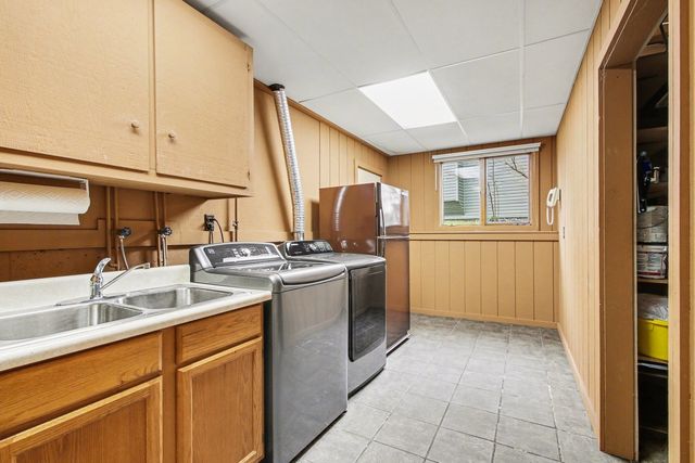 186 Wexford Road, Valparaiso, IN 46385