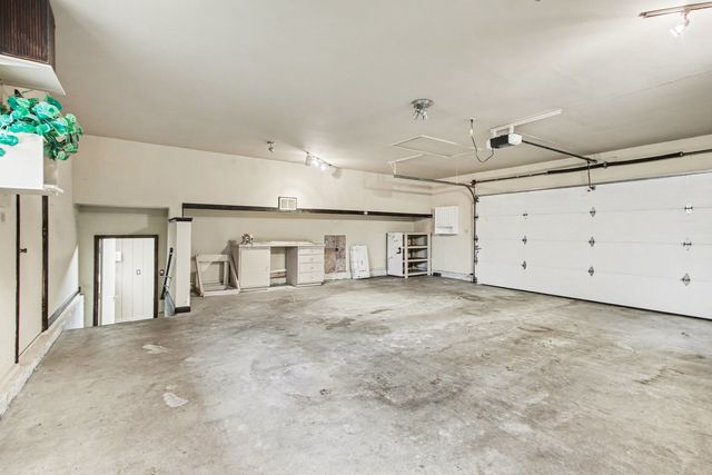 186 Wexford Road, Valparaiso, IN 46385