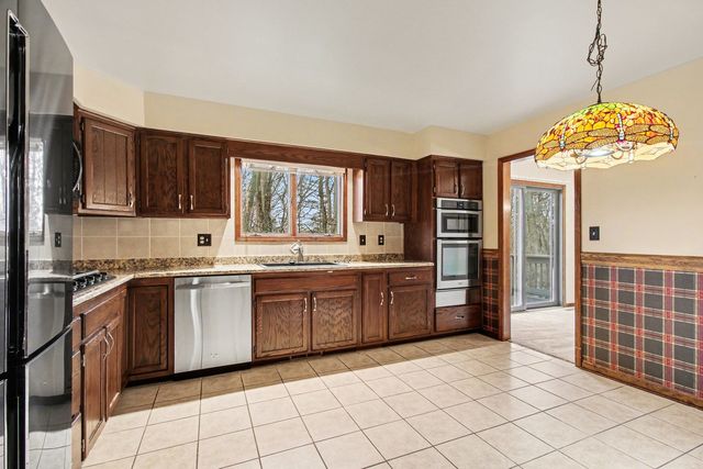 186 Wexford Road, Valparaiso, IN 46385