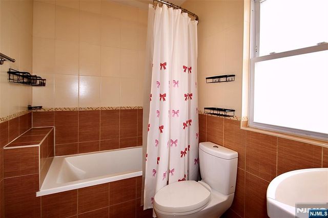 24-09 Rosalie, Fair Lawn, NJ 07410