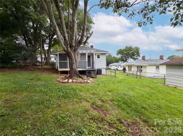435 16th Street, Cramerton, NC 28032