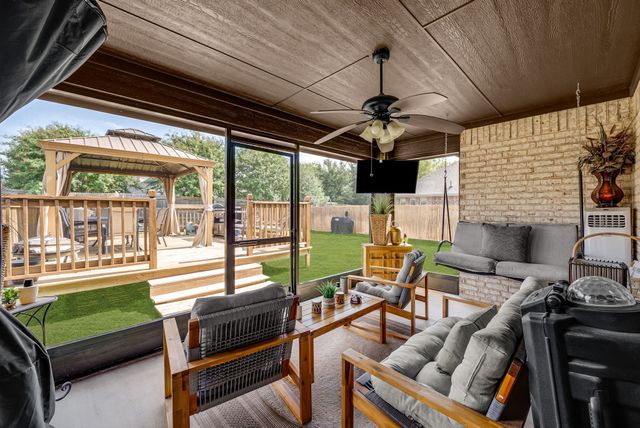 5011 Lake Park Drive, Mansfield, TX 76063