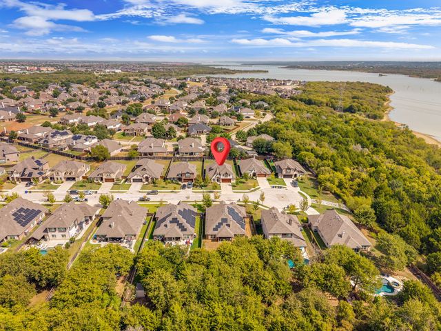 5011 Lake Park Drive, Mansfield, TX 76063