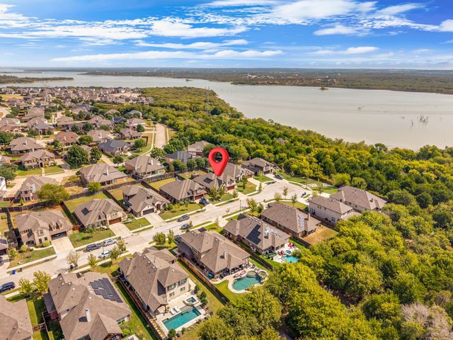 5011 Lake Park Drive, Mansfield, TX 76063