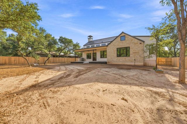 15 Champion CIR, Wimberley, TX 78676
