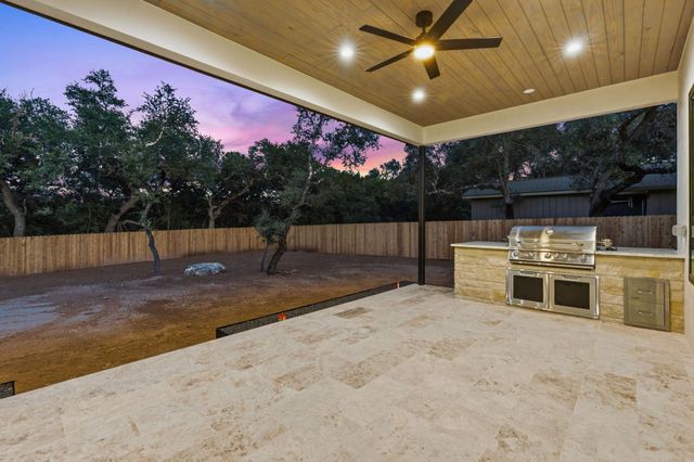 15 Champion CIR, Wimberley, TX 78676