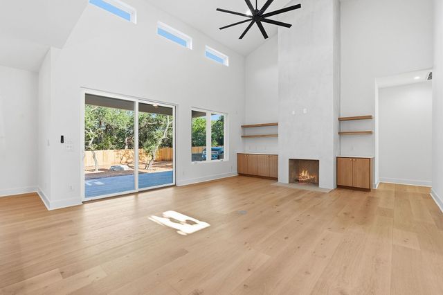 15 Champion CIR, Wimberley, TX 78676
