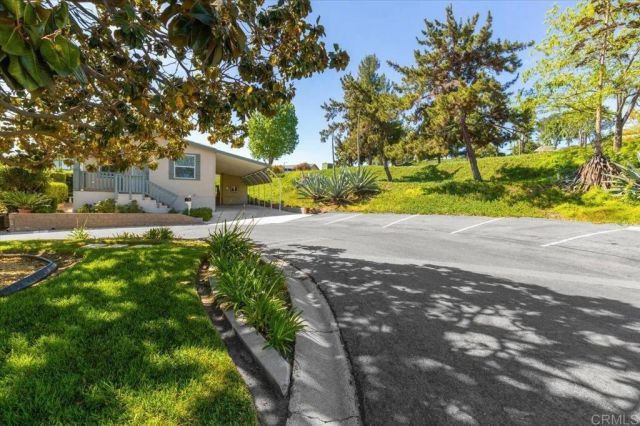 525 W El Norte Parkway 54, Escondido, CA 92026