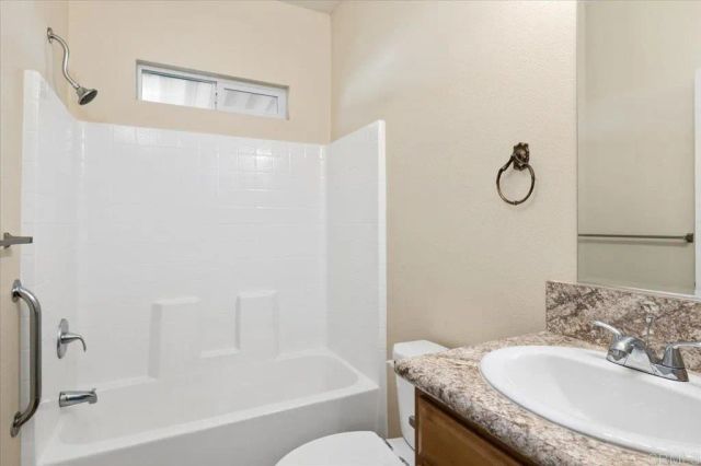 525 W El Norte Parkway 54, Escondido, CA 92026