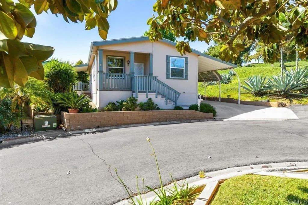 525 W El Norte Parkway 54, Escondido, CA 92026
