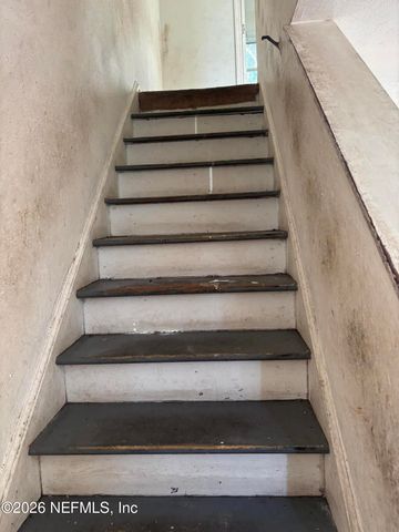 7047 KEN KNIGHT Drive E, Jacksonville, FL 32209