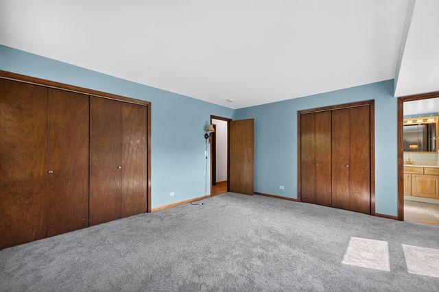 713 N Elm Circle, Itasca, IL 60143