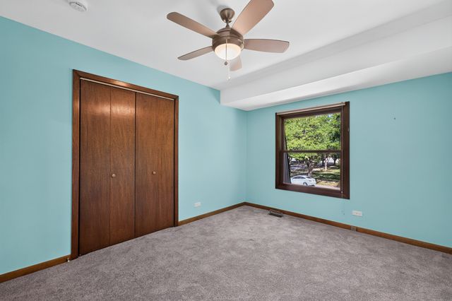 713 N Elm Circle, Itasca, IL 60143