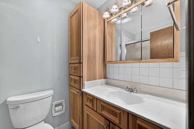 713 N Elm Circle, Itasca, IL 60143