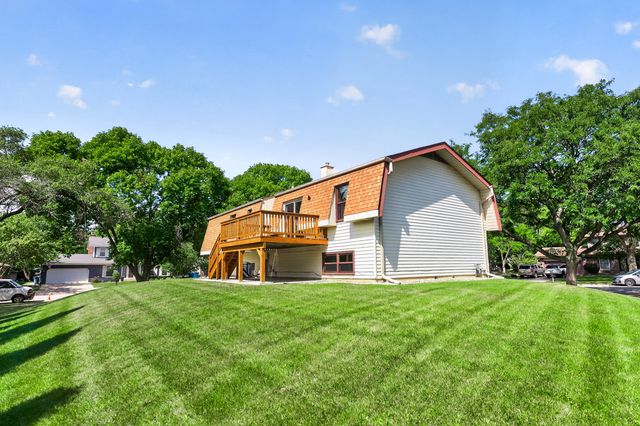 713 N Elm Circle, Itasca, IL 60143