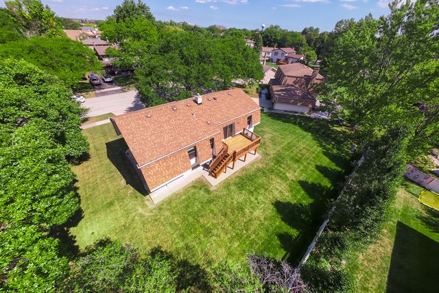 713 N Elm Circle, Itasca, IL 60143