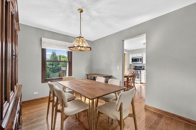 713 N Elm Circle, Itasca, IL 60143