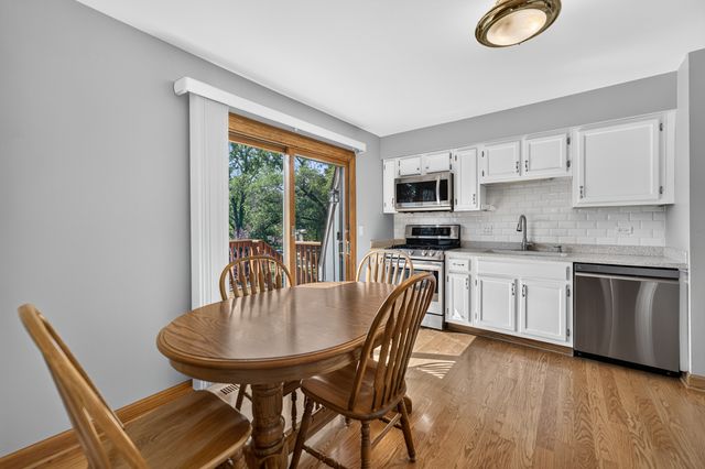 713 N Elm Circle, Itasca, IL 60143