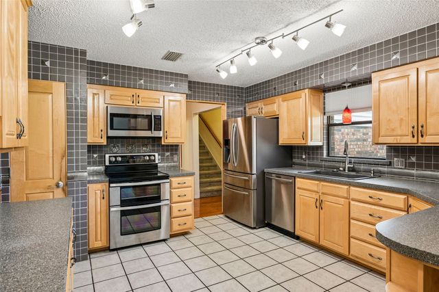4516 Parkdale Circle, Sachse, TX 75048