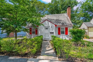 567 Poplar Street, Boston, MA 02131