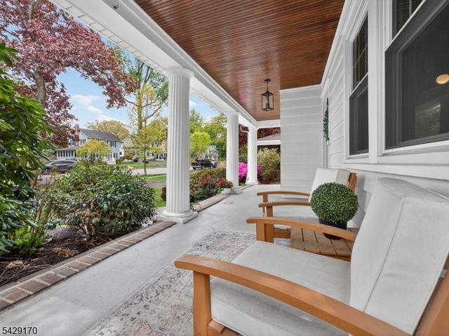 653 Ridgewood Avenue, Bloomfield Twp., NJ 07003