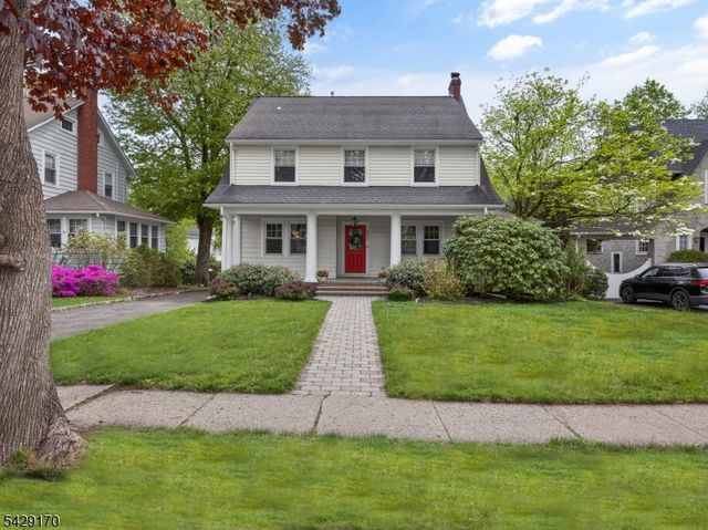 653 Ridgewood Avenue, Bloomfield Twp., NJ 07003